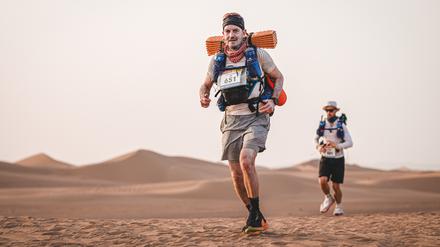 Extremsportler. 250 Kilometer rannt Jan-Patrick Krüger beim Marathon des Sables durch die marokkanische Sahara.