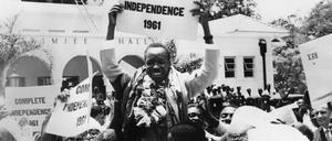 Psychose durch Freiheit? Im Bild: Julius Nyerere, Premier von Tanganyika, feiert die Unabhängigkeit