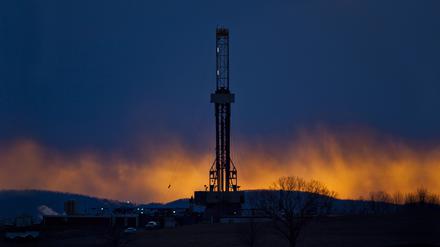 Der Bohrturm einer Ölförderplattform, die nach dem Prinzip des „Fracking“ arbeitet.