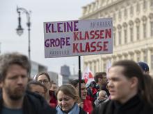 Arbeitsniederlegungen für kleinere Klassen: Über 2000 Beschäftigte bei 18. Streiktag in Berlin