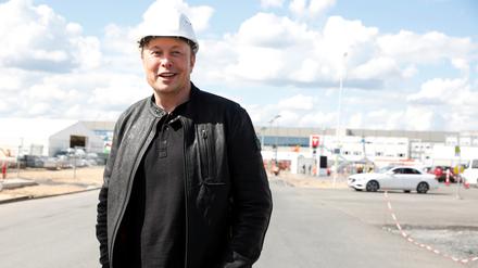 Elon Musk lobte „große Fortschritte“ auf der Baustelle in Grünheide.