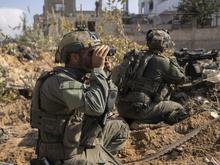 Angriff mit Panzern, Hubschrauber und Marineboot: Israels Armee meldet Umzingelung von Gaza-Stadt