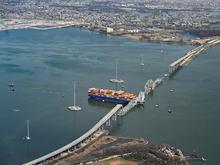 Nach Schiffsunfall in den USA: Erstes riesiges Trümmerteil der Brücke in Baltimore geborgen