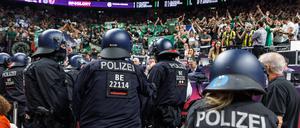 Die Polizei ist schwer gefordert beim Final Four der Basketballer in der Euroleague.