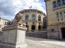 Bombendrohung im norwegischen Parlament: Polizei sperrt Innenstadt von Oslo ab