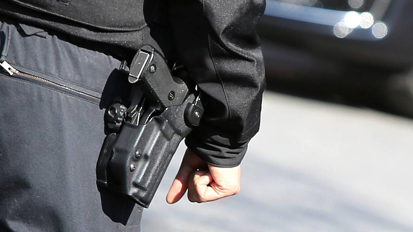 Berliner Polizei vermisst Dutzende Schlagstöcke und zwei Dienstpistolen