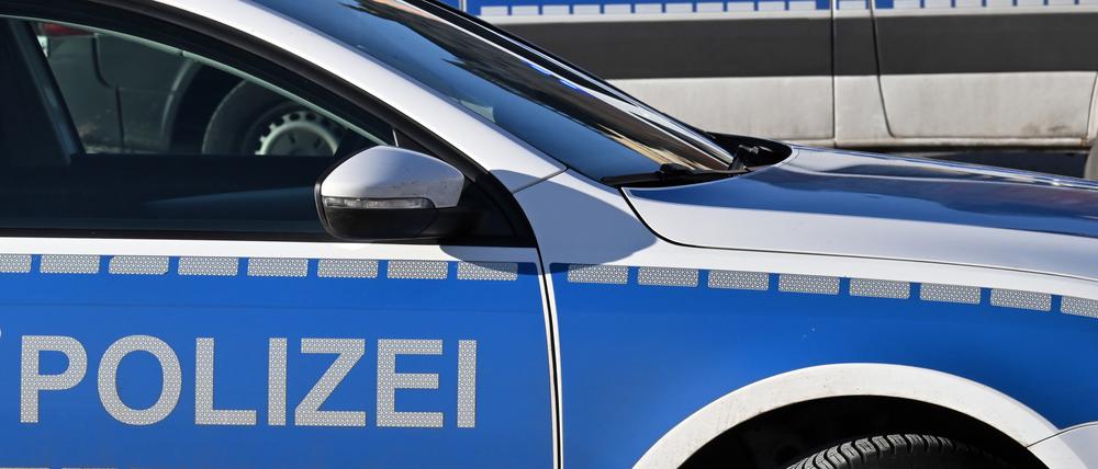 Nach einem Raub in der Potsdamer Innenstadt sucht die Polizei Zeugen.