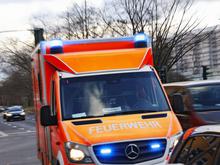 Einfahrende S-Bahn bremst noch rechtzeitig: Person stolpert und stürzt in Berlin-Johannisthal ins Gleisbett