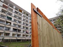 Vor geplantem Abriss: Großfamilie erhält Hausverbot im Potsdamer Staudenhof