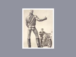 Mit seinen Zeichnungen trug der Künstler Tom of Finland ab den 50er Jahren maßgeblich zu einem neuen Bild von schwuler Männlichkeit, abseits eines femininen Klischees, bei.