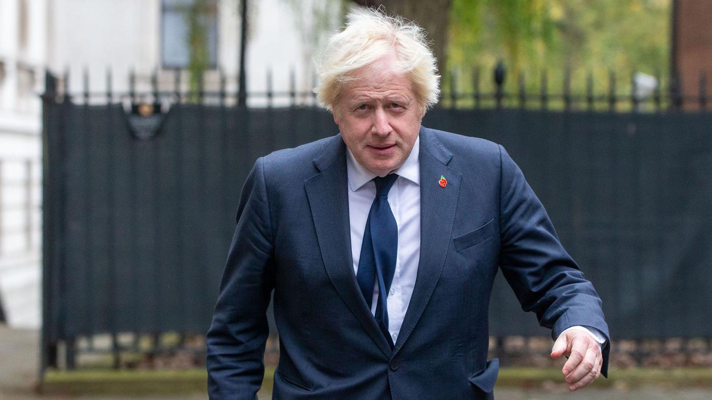 Boris Johnson announces publication of memoirs