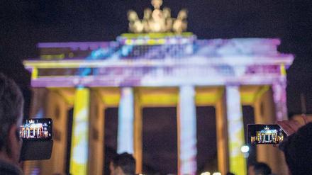Das Leuchten der Freiheit. Blick aufs Brandenburger Tor beim „Festival of Lights“. 
