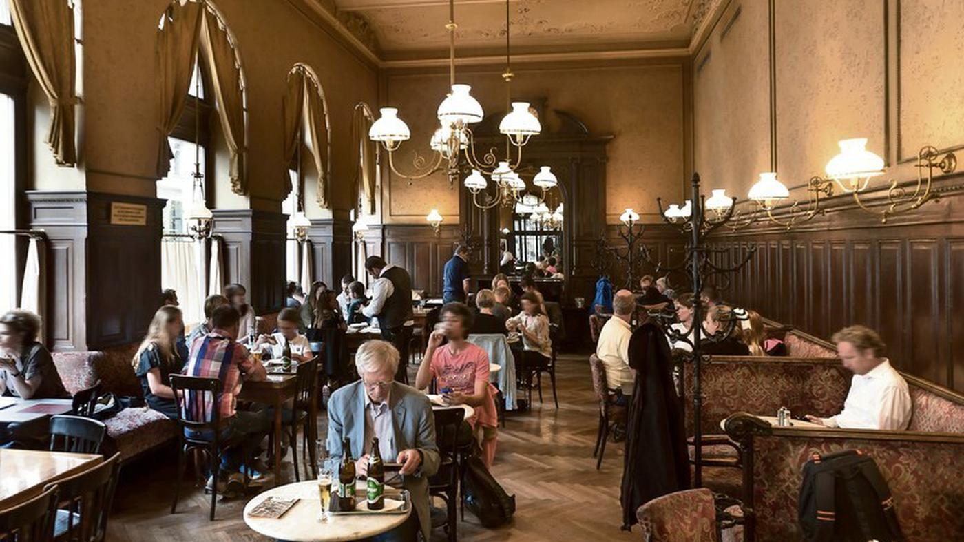 Ein Phänomen - Wien und seine Cafés: Heilige Zwecklosigkeit
