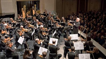 Daniel Barenboim dirigiert das Jubiläumskonzert zum 275. Geburtstag der Staatsoper Unter den Linden.