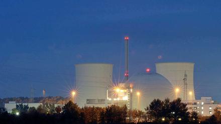 Sie laufen und laufen: Auch das Atomkraftwerk Biblis in Südhessen.