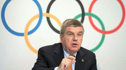 IOC-Präsident Thomas Bach begründete die Entscheidung, die Medienrechte für die Olympischen Spiele 2018-24 an Discovery und Eurosport zu vergeben.