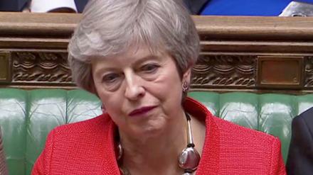 Ernüchtert: Die britische Regierungschefin Theresa May nach der Abstimmungsniederlage im Unterhaus.