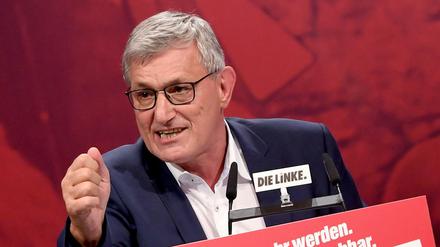 Bernd Riexinger, Bundesvorsitzender der Partei Die Linke, spricht am Freitag beim Bundesparteitag in Leipzig.