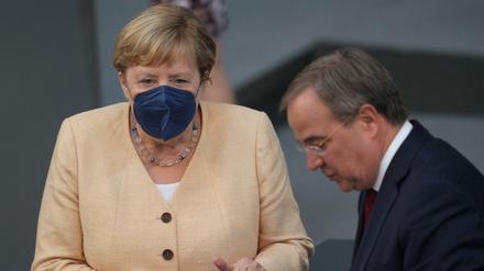 CDU-Kanzlerkandidat Armin Laschet (CDU) und die scheidende Kanzlerin Angela Merkel.