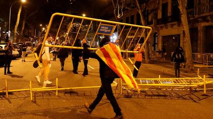 Nach dem Urteil kam es in Barcelona zu Protesten.
