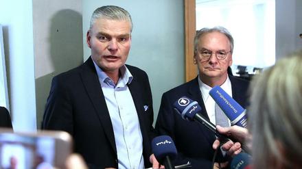 CDU-Chef Stahlknecht und Ministerpräsident Haseloff sind geschwächt durch den Fall Möritz.