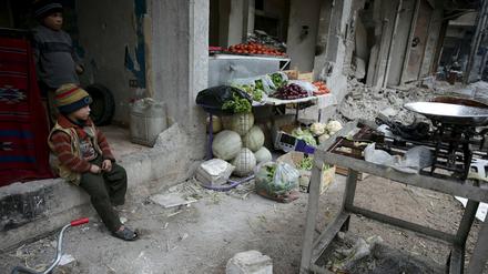 Leben in Trümmern: Kinder in den Straßen der syrischen Stadt Douma.