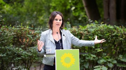 Grünen-Kanzlerkandidatin Annalena Baerbock stellt das „größte Klimaschutzpaket, das es jemals gegeben hat“ vor.