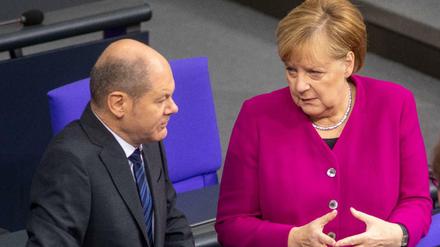 Finanzminister Olaf Scholz mit Bundeskanzlerin Angela Merkel