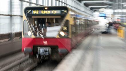 Die Berliner Ringbahn in Fahrt 