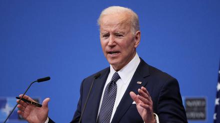 US-Präsident Joe Biden nimmt an einer Pressekonferenz nach dem NATO-Sondergipfel in Brüssel teil.