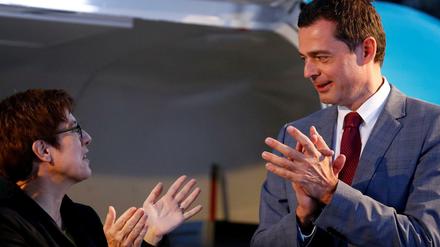 Noch-Landeschef Mike Mohring und Noch-Bundesvorsitzende Annegret Kramp-Karrenbauer am 26.10.2019 im Wahlkampf für die Wahl in Thüringen, die Gewissheiten ins Wanken brachte. 