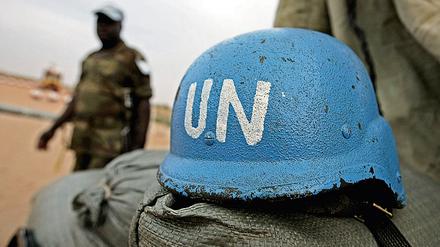 Kein Frieden in Darfur. Die Blauhelme der Friedenstuppe Unamid wissen nichts von Giftgas. Allerdings sind sie auch bisher nicht in die Marra-Berge vorgedrungen. 