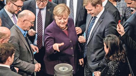Im Mittelpunkt. Ist Angela Merkel eine „lahme Ente“? Viele Deutsche erwarten weiter Großes von der Kanzlerin.