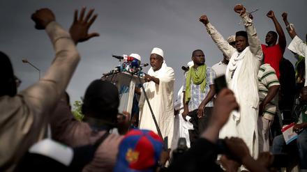 Bei der Kundgebung in Barmako forderten Redner den Rücktritt des Präsidenten.