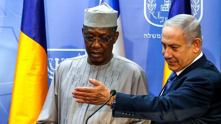 Tschads Präsident Idriss Déby bei seinem Staatsbesuch in Israel mit Ministerpräsident Benjamin Netanyahu.