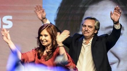 Alberto Fernandez (r), neuer Präsident, und Cristina Fernandez de Kirchner, ehemalige Präsidentin, die die Fäden zieht. 