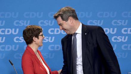 Demonstrative Geschlossenheit zwischen der CDU-Chefin und dem CSU-Chef