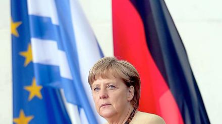 Am Dienstag besucht Kanzlerin Merkel Griechenland - die Atmosphäre ist vor der Visite gespannt.