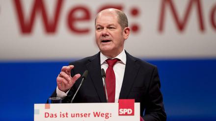 Nur knapp 60 Prozent wollten seinem Weg folgen. Olaf Scholz bei seiner Rede auf dem SPD-Parteitag.