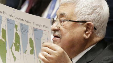 Mahmud Abbas studiert Trumps Friedensplan, den er rundherum ablehnt.