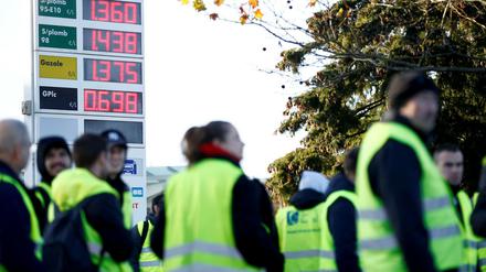 Gelbwesten-Protest an einer Tankstelle im französischen Nantes 