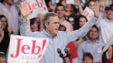 Vor seinen jubelnden Anhängern gab Jeb Bush am Montag seine Präsidentschaftskandidatur bekannt.