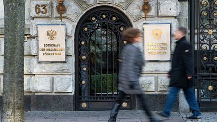 Russische Botschaft: Nach dem mutmaßlichen Auftragsmord an einem Georgier kriselt es diplomatisch zwischen Berlin und Moskau.