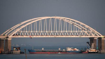 Die Brücke, die die Meerenge von Kertsch überspannt, steht im Fokus der aktuellen Krise.
