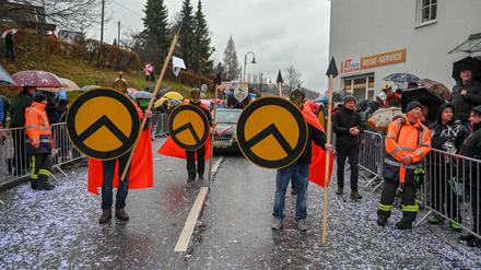 Das Symbol der Identitären Bewegung beim Fasching in Schirgiswalde.