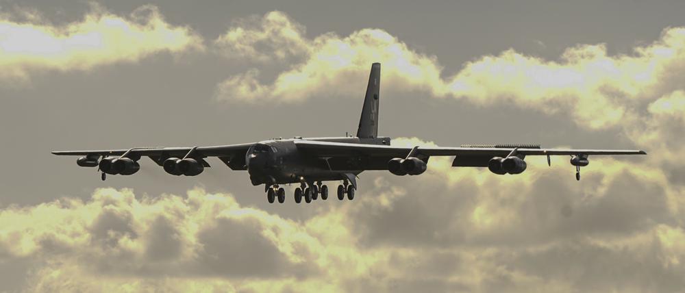 Ein Langstreckenbomber des Typs B-52H Stratofortress-Bomber hat die Hyperschallwaffe der USA in die Luft gebracht (Symbolbild).
