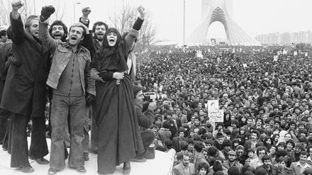 Mehr als eine Million Anhänger einer Islamischen Republik protestierten am 19. Januar 1979 in Teheran gegen den Schah. 
