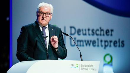 Warnung vor dem Frust: Bundespräsident Frank-Walter Steinmeier spricht bei der Verleihung des Deutschen Umweltpreises im Mannheimer Congress Center Rosengarten. 