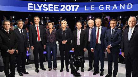 Die französischen Präsidentschaftskanditaten vor der TV-Debatte Anfang April.