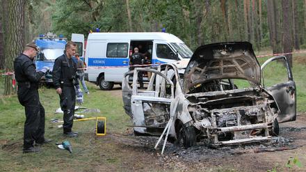 Unglücks- oder Tatort? Die Untersuchungen zu der Tragödie, bei der vor zwei Wochen zwei dänische Mädchen im Wald bei Börnicke im Havelland verbrannten, dauern noch an.